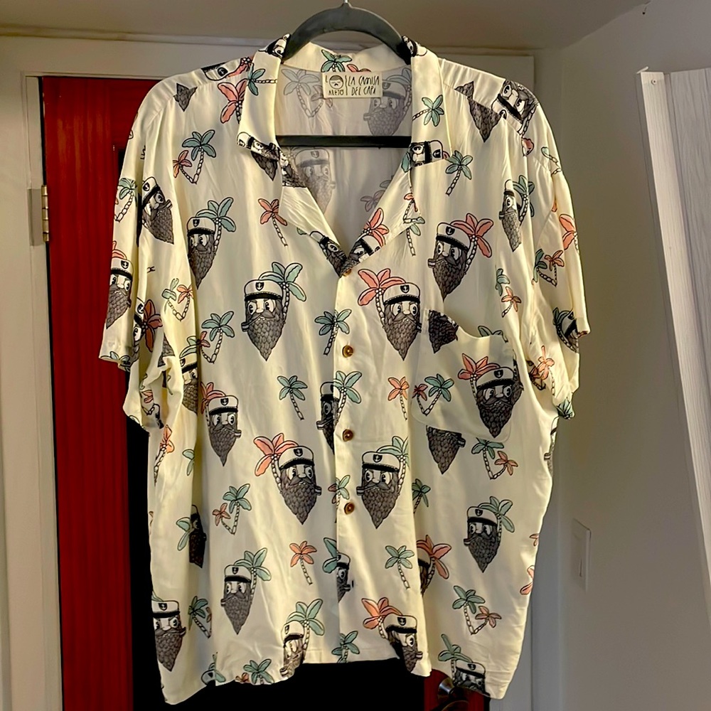 Patterned short sleeve button down